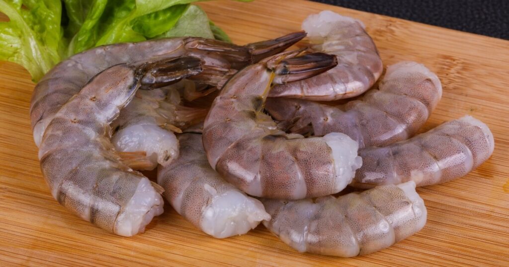 raw shrimp deheaded with shell