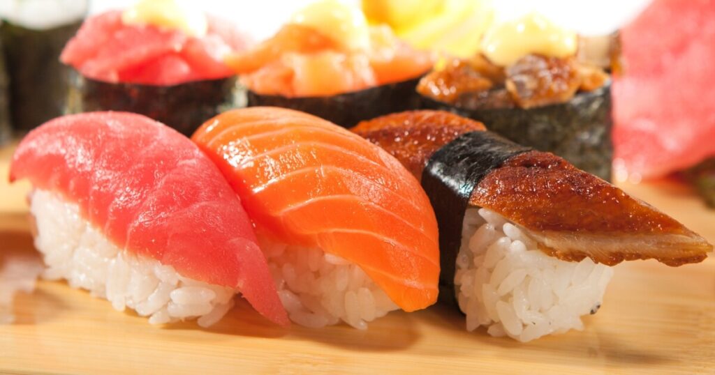 tuna salmon nigiri sushi