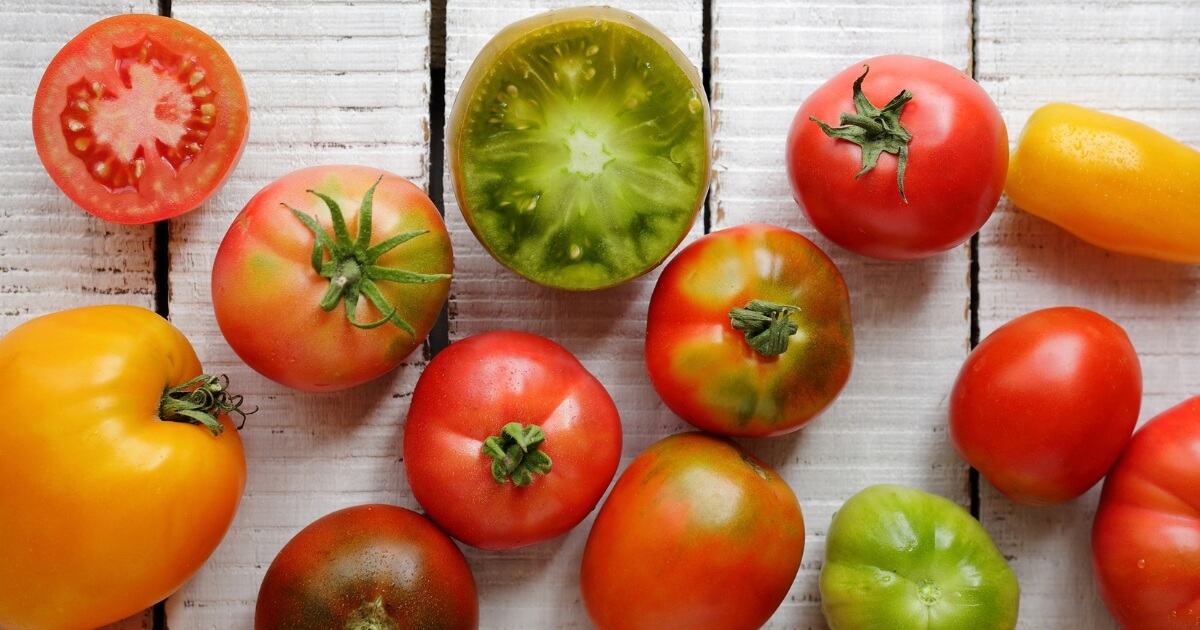 what do tomatoes taste like