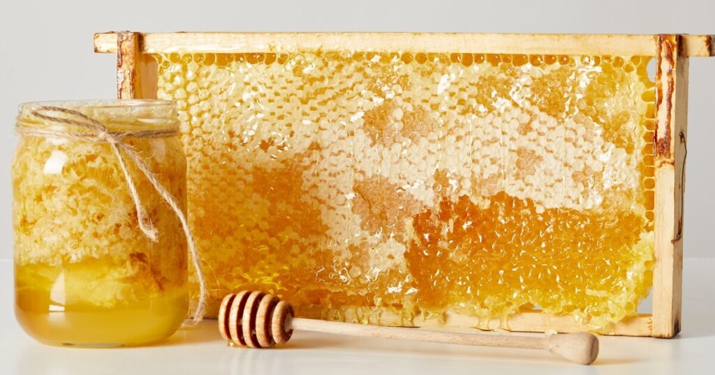 what does honey taste like