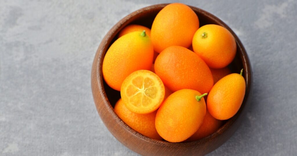 What Does Kumquat Taste Like