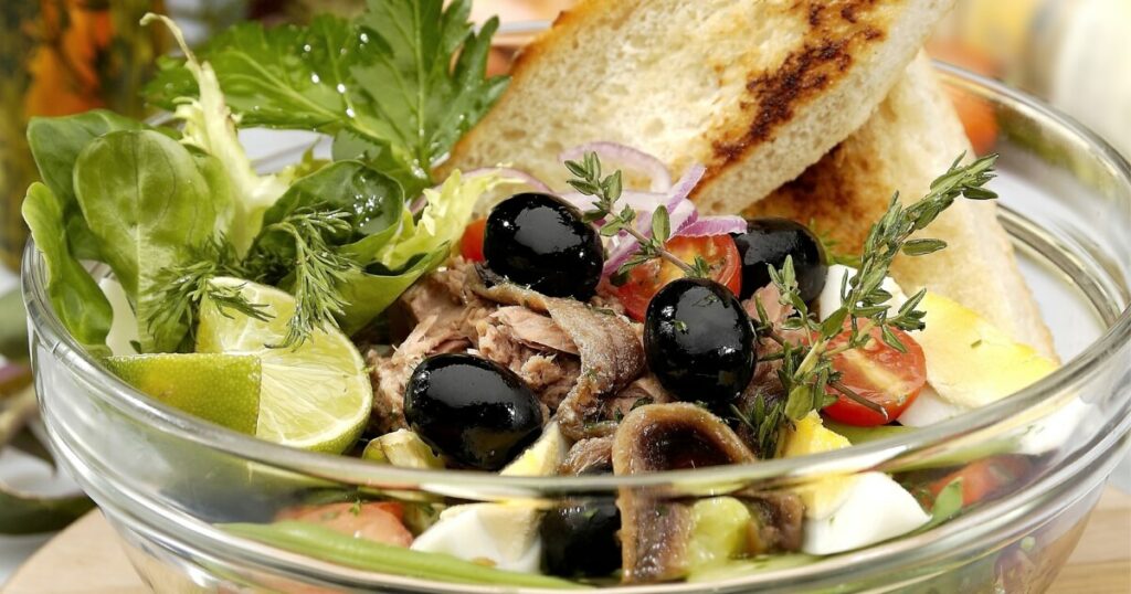 anchovies in salad