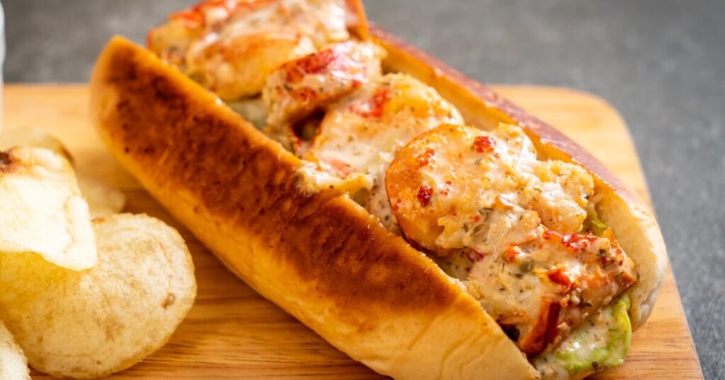 connecticut style lobster roll