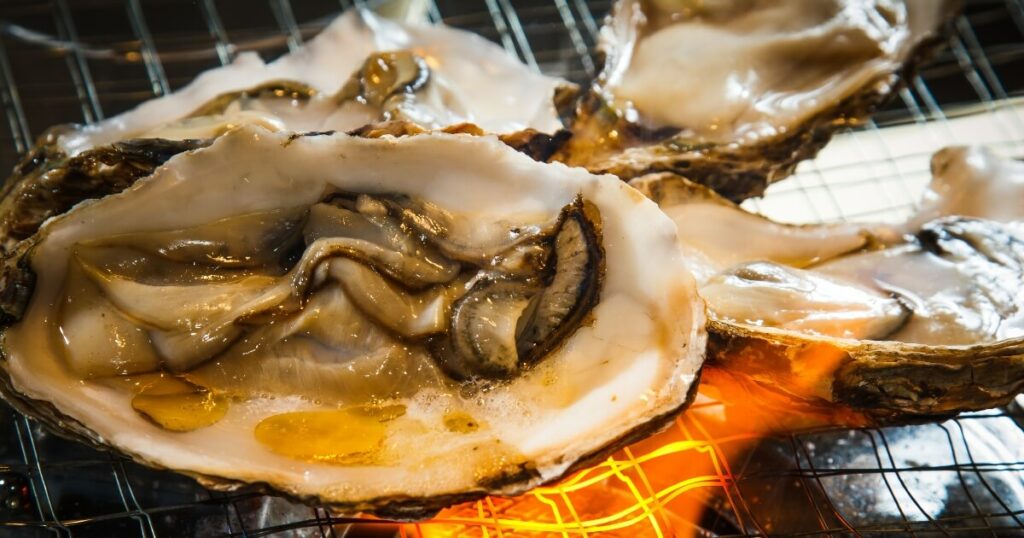 grilled oysters shucked