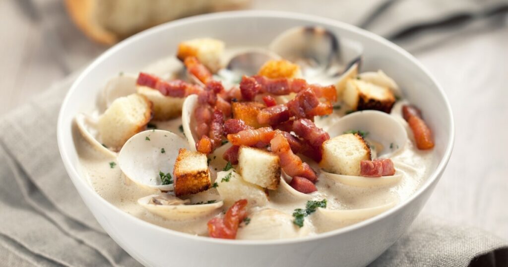 clam chowder with toppings